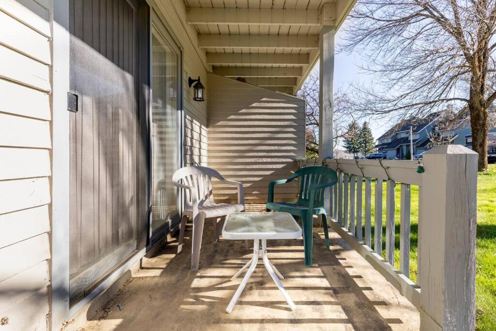 Skiing, Hiking, Village Of Eville Mtn Escape Ellicottville Exterior foto