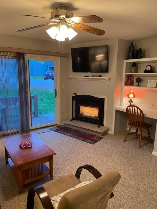 Skiing, Hiking, Village Of Eville Mtn Escape Ellicottville Exterior foto